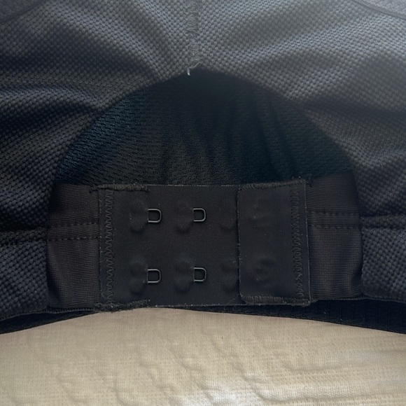 Syrokan High-impact Sports Bra - Picture 3 of 5